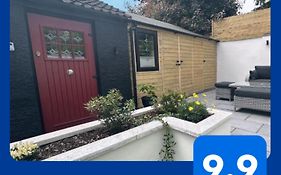 Garden Lodge